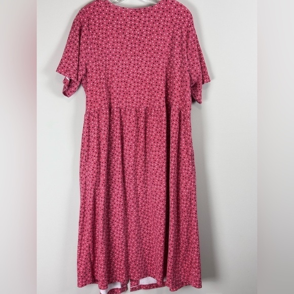 Women's Button-Front Essential Dress - Picture 6 of 7